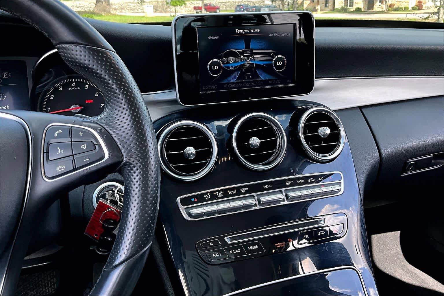 Used 2015 Mercedes-Benz C 300 Sedan image 7