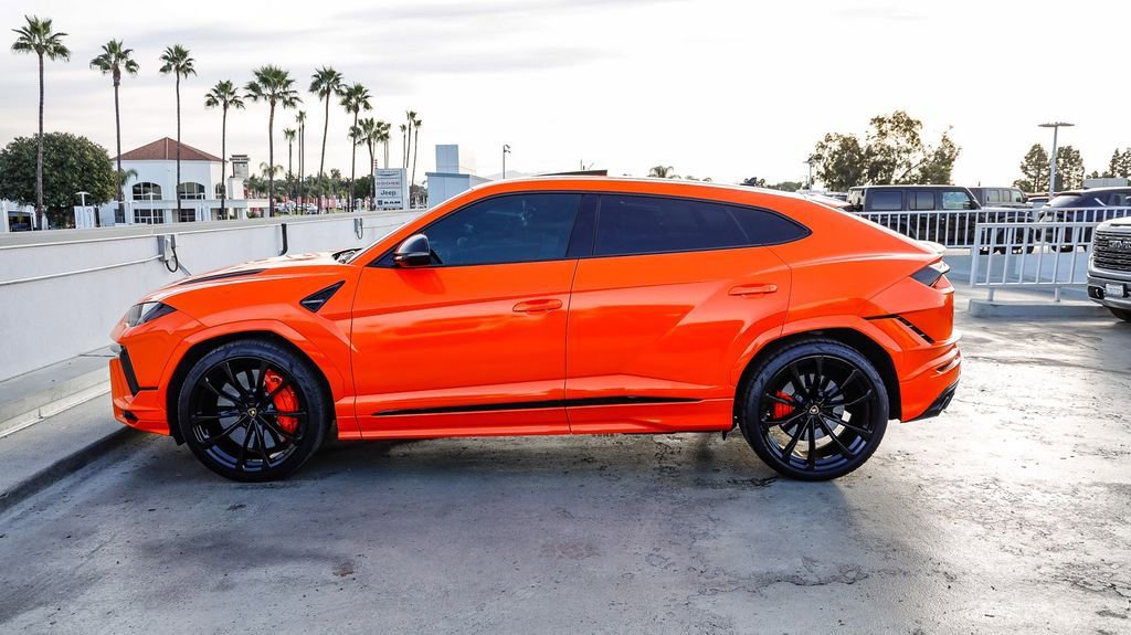 Used 2023 Lamborghini Urus S image 14