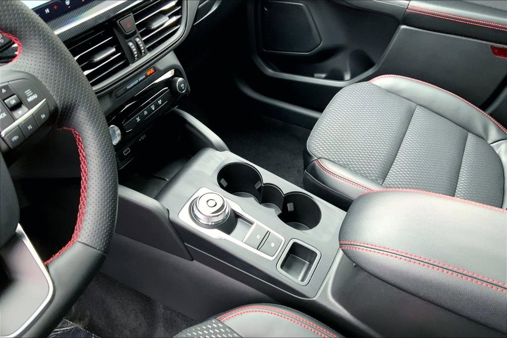 New 2025 Ford Escape ST-Line w/ Tech Pack #1 FWD image 8