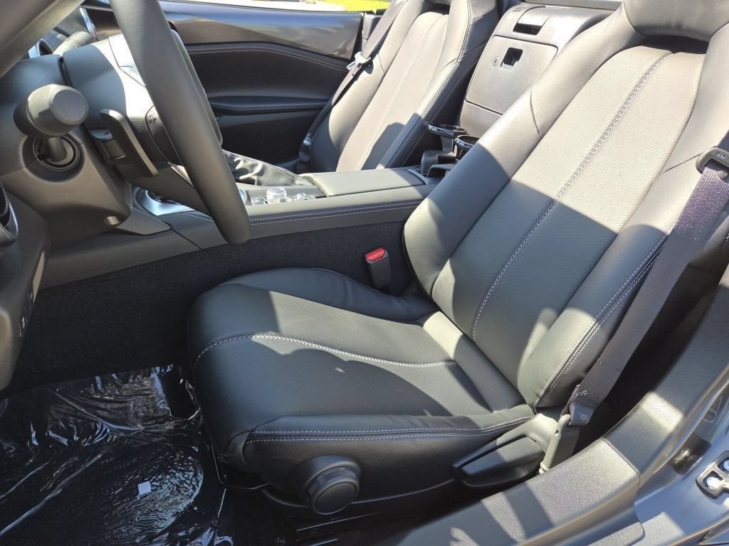 New 2026 MAZDA MX-5 Miata Grand Touring w/ Weather Package RWD image 17