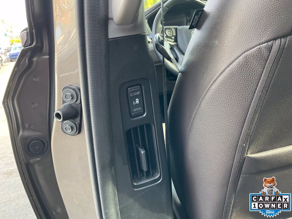 Used 2018 Honda Odyssey Touring image 43