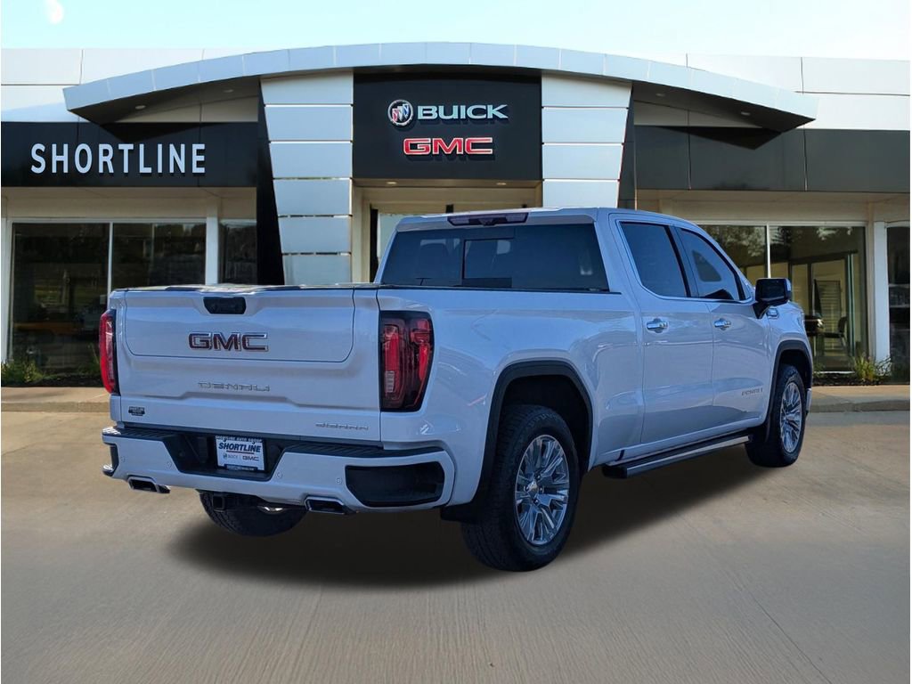 Used 2024 GMC Sierra 1500 Denali w/ Technology Package AWD/4WD image 3