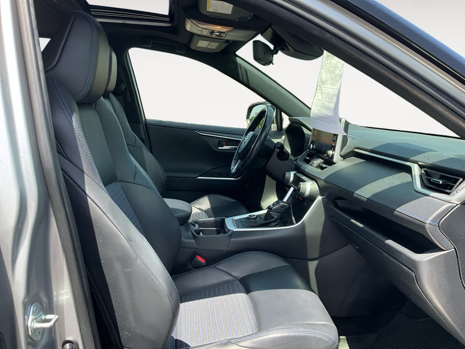 Used 2020 Toyota RAV4 XSE w/ XSE Grade Weather Package AWD/4WD image 15