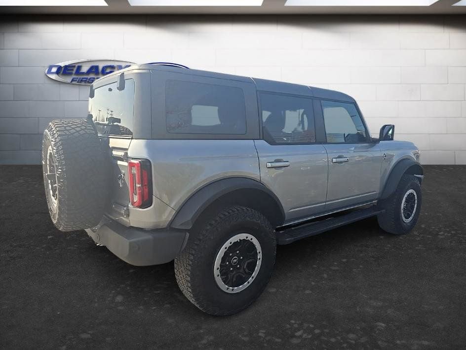 Used 2023 Ford Bronco Outer Banks w/ Sasquatch Package AWD/4WD image 8