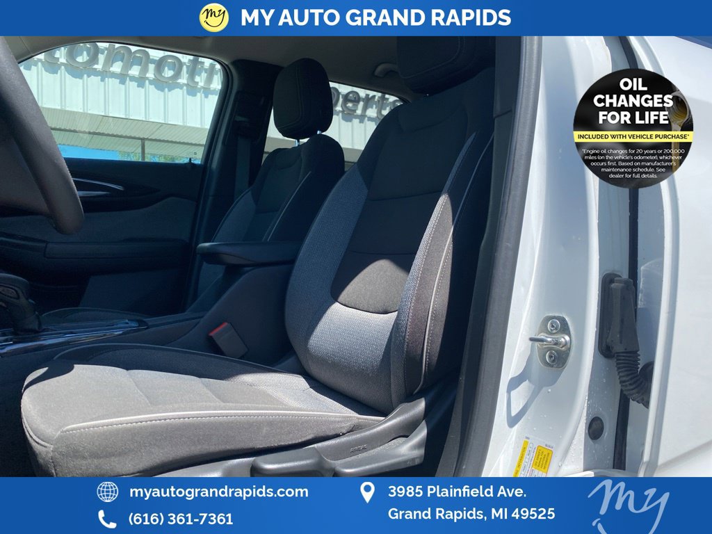 Used 2024 Chevrolet TrailBlazer LT AWD/4WD image 12
