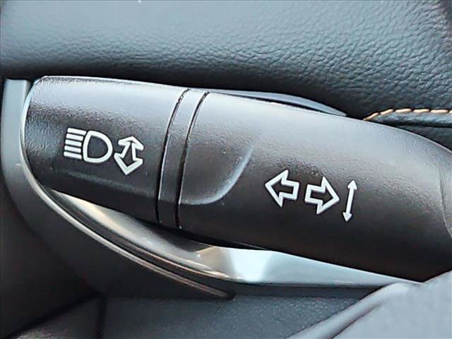 Used 2019 Chevrolet Traverse RS w/ LPO, Floor Liner Package FWD image 27