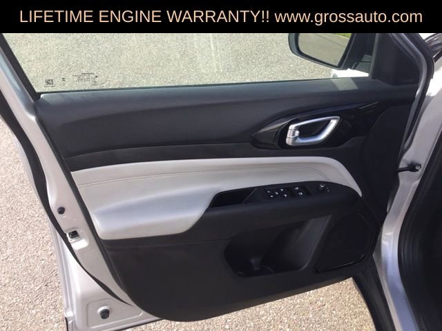 Used 2025 Jeep Compass Limited AWD/4WD image 18