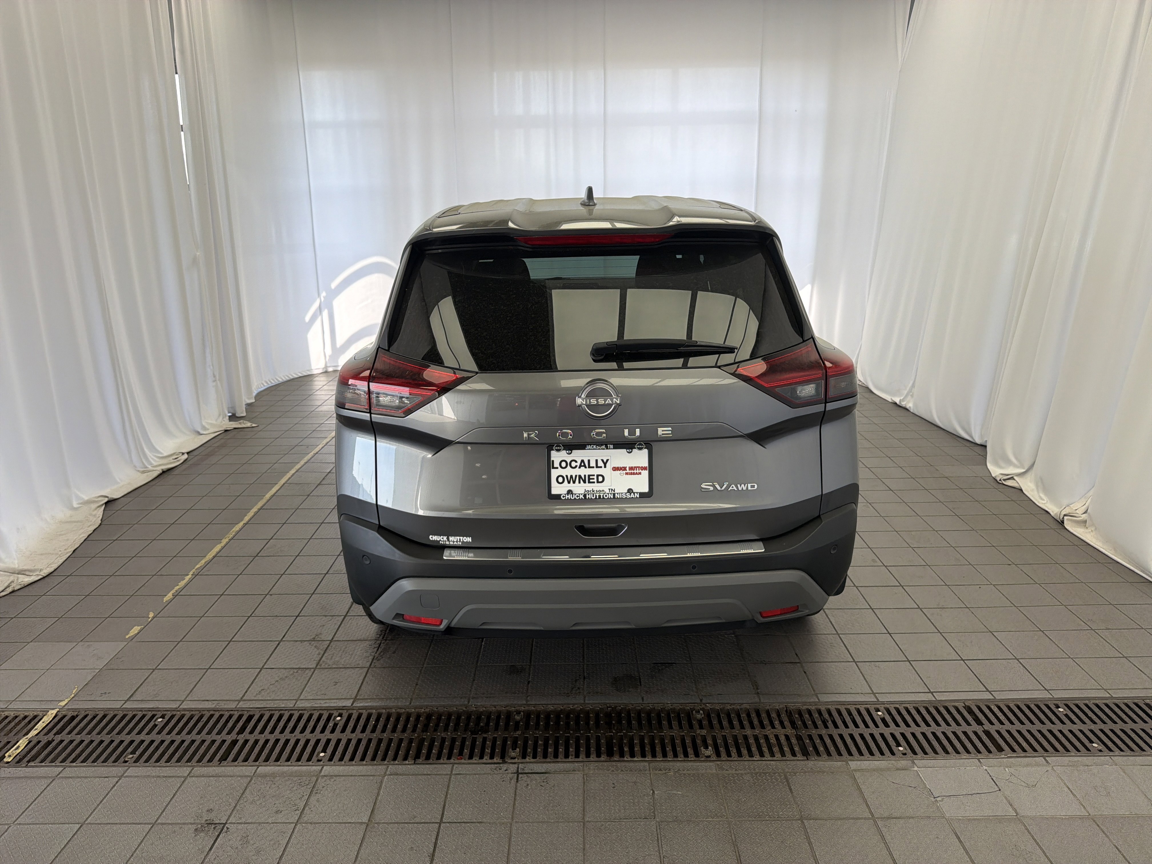 Used 2023 Nissan Rogue SV image 6