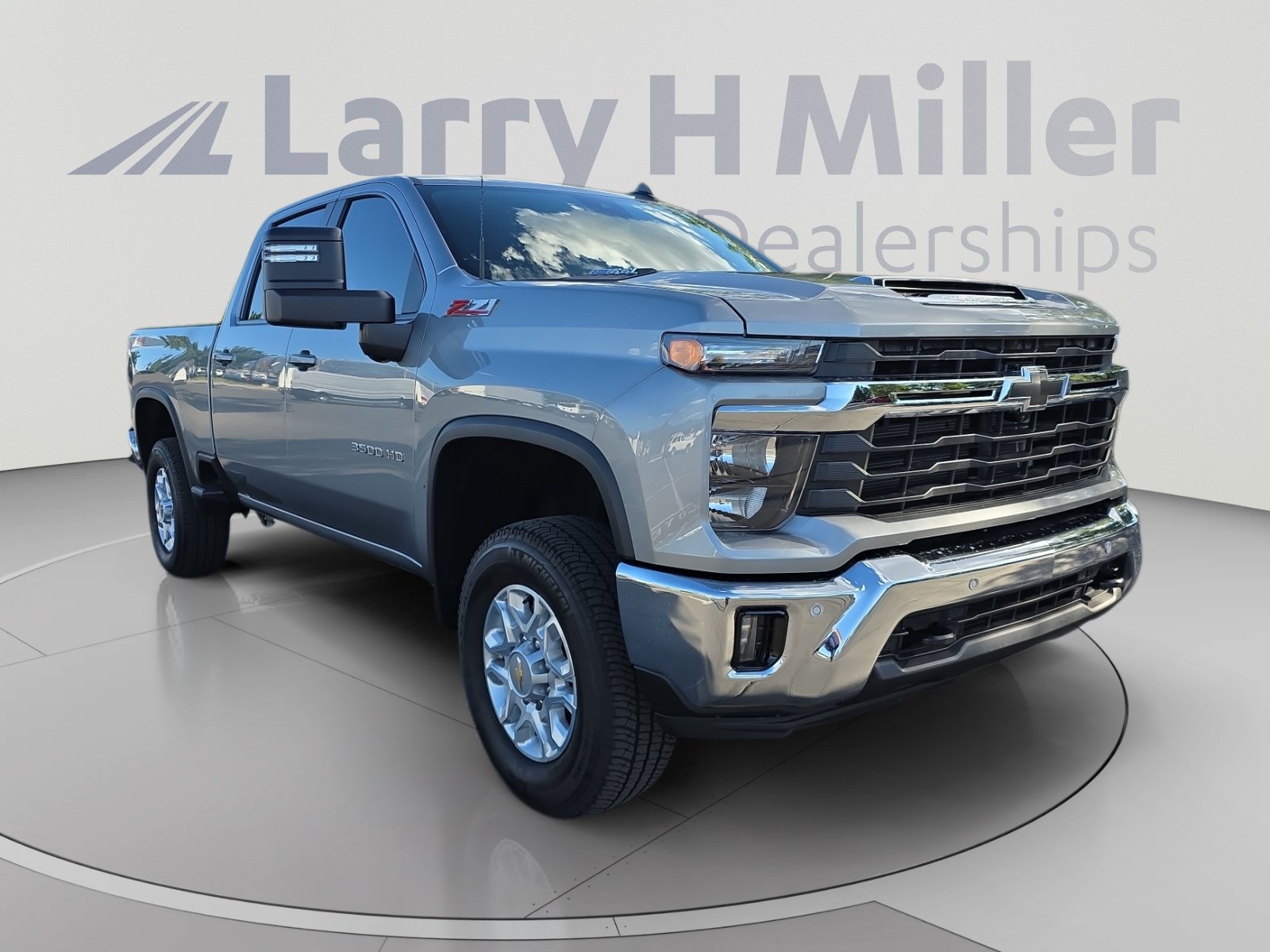 Used 2026 Chevrolet Silverado 3500 LT w/ Safety Package AWD/4WD image 7