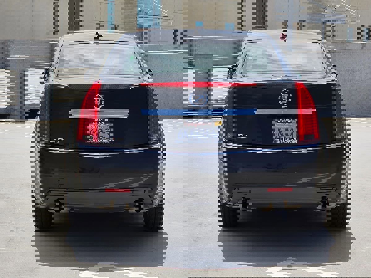 Used 2010 Cadillac CTS Sedan image 5