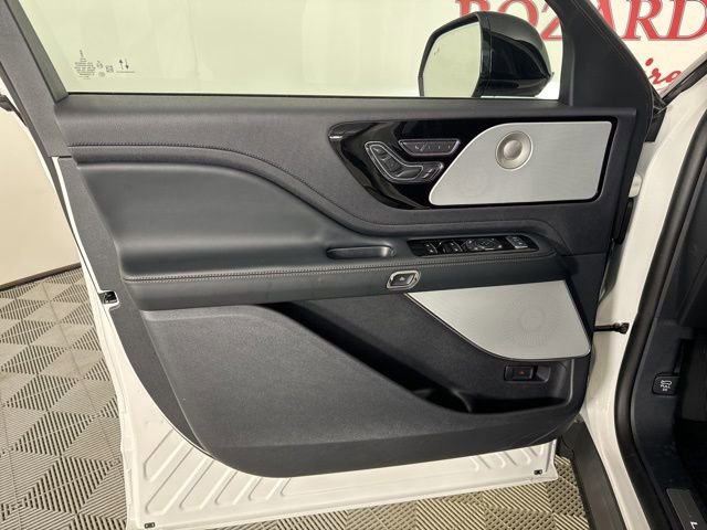 New 2025 Lincoln Aviator Reserve w/ Luxury Package image 15