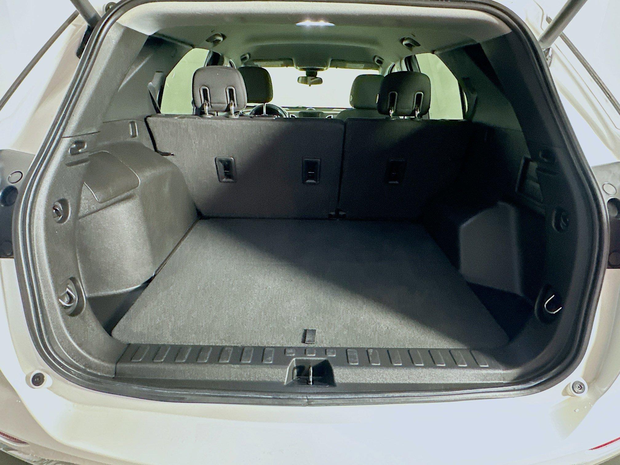 Used 2020 Chevrolet Equinox LT image 28