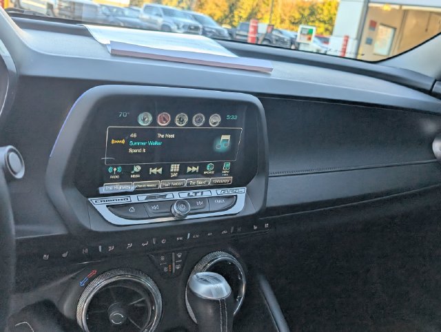 Used 2016 Chevrolet Camaro SS RWD image 16