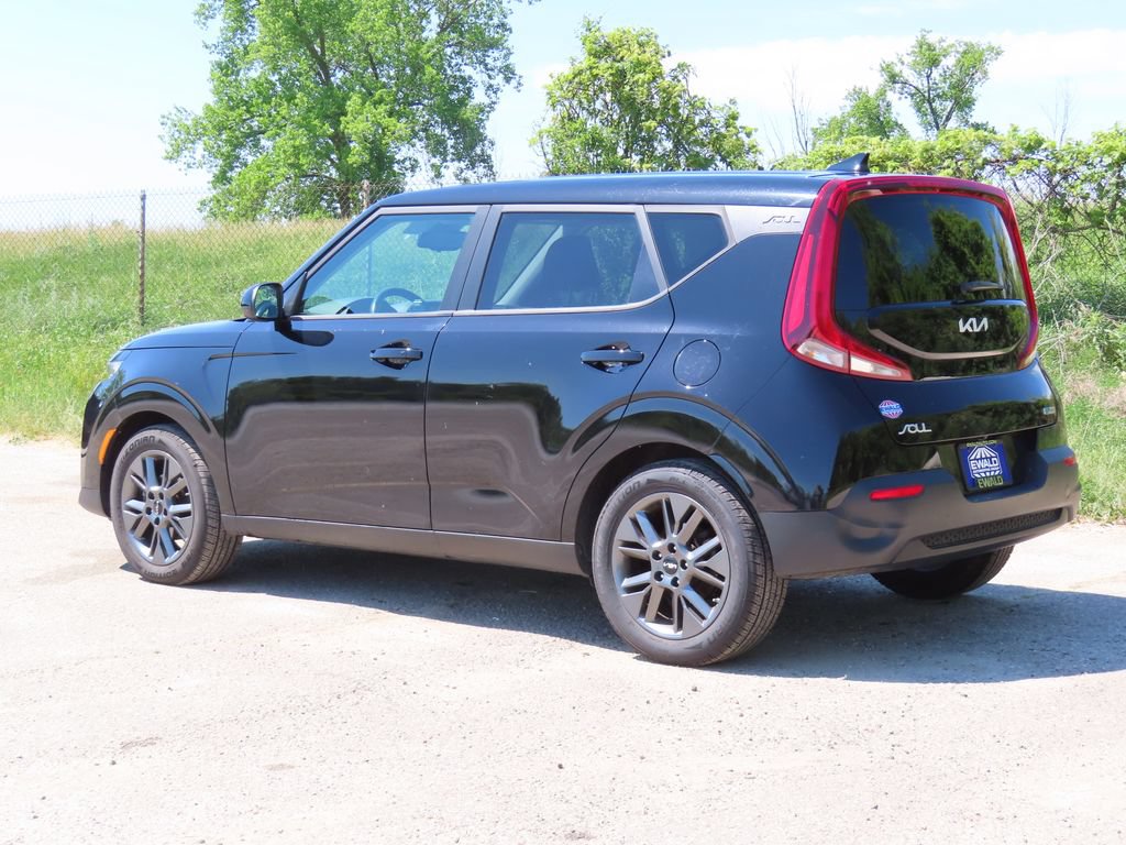 Used 2022 Kia Soul EX FWD image 26
