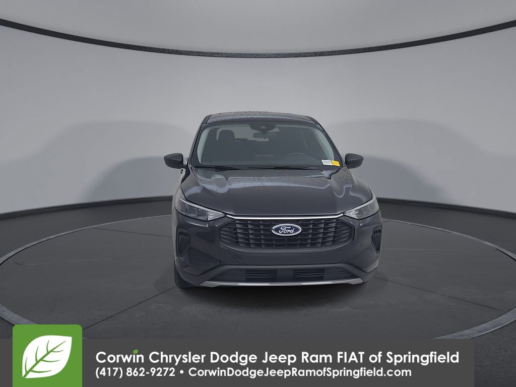 Used 2024 Ford Escape Active w/ Cold Weather Package image 5