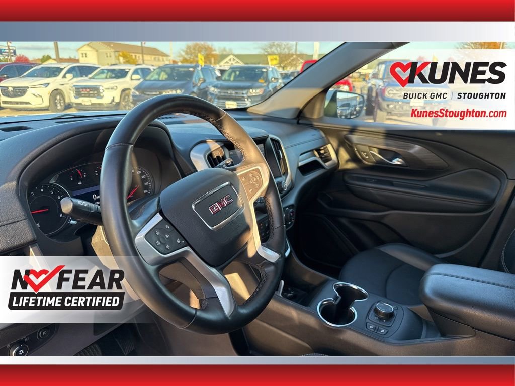 Used 2024 GMC Terrain SLT image 21