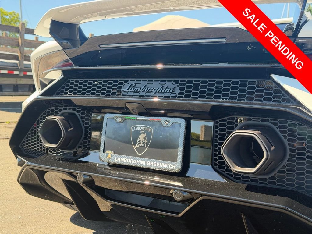 Used 2023 Lamborghini Huracan Tecnica RWD image 13