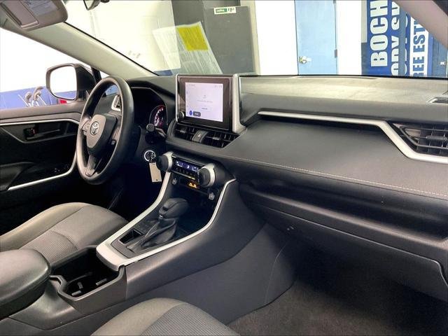 Certified 2025 Toyota RAV4 LE AWD/4WD image 14
