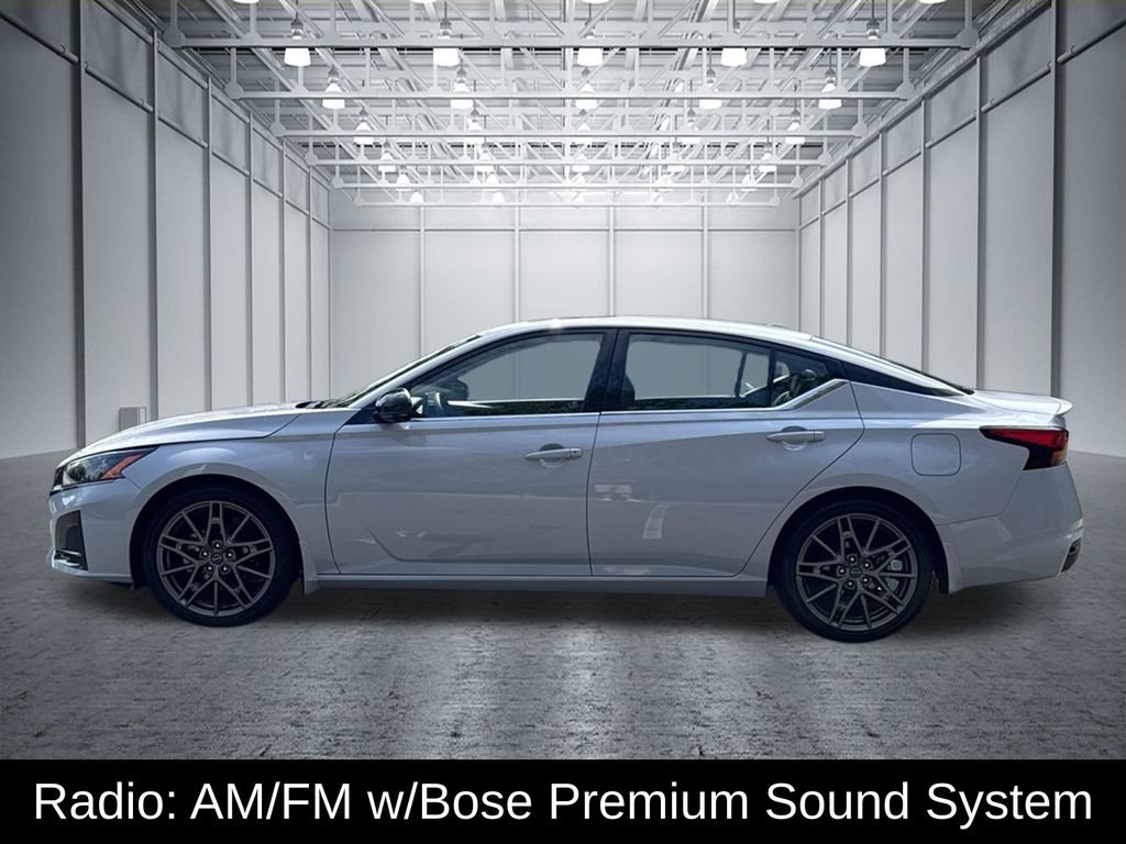 Certified 2024 Nissan Altima 2.0 SR FWD image 4