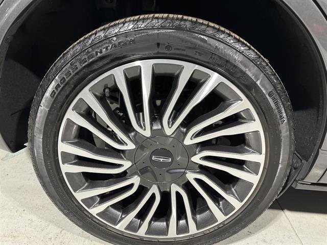 Used 2022 Lincoln Corsair Reserve w/ Sport Package image 11