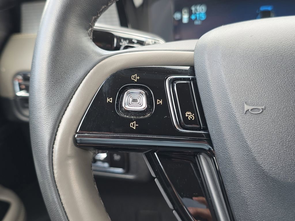 Used 2025 Lincoln Corsair Grand Touring w/ Equipment Group 301A image 21