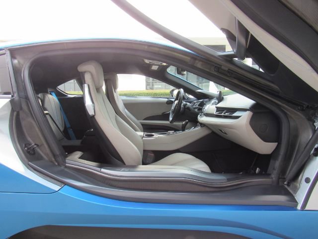 Used 2014 BMW i8 image 19