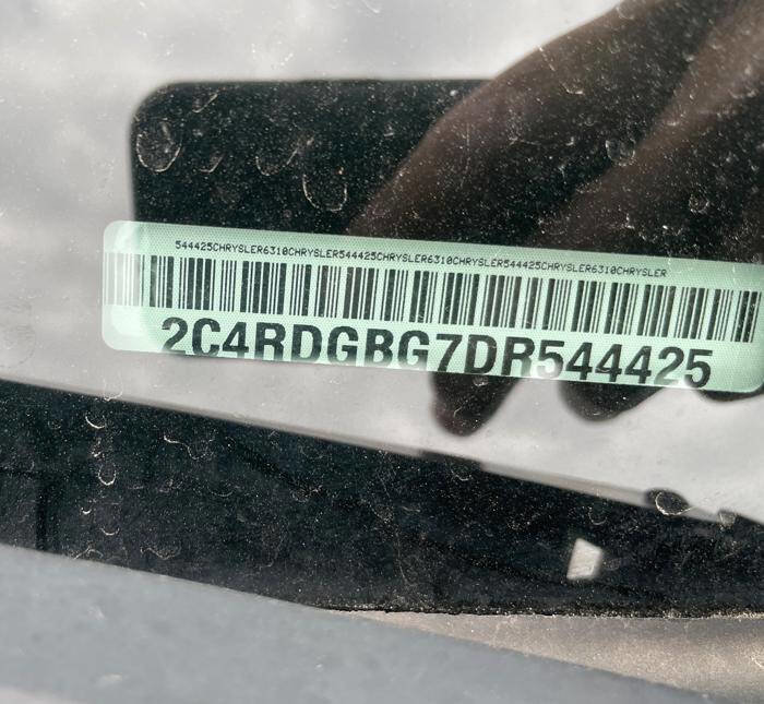 Used 2013 Dodge Grand Caravan American Value Package FWD image 42