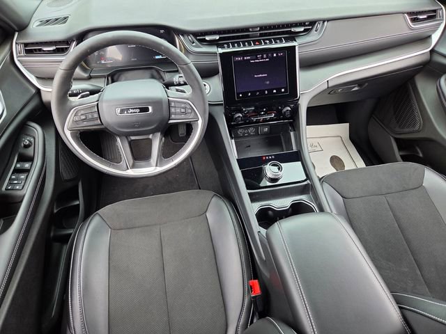 New 2024 Jeep Grand Cherokee L Altitude image 10