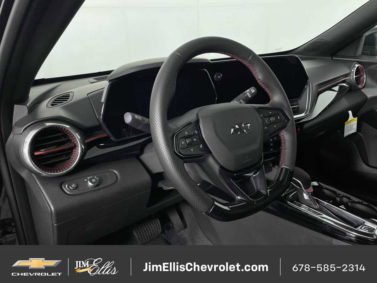 Certified 2025 Chevrolet Trax RS w/ Sunroof Package FWD image 10