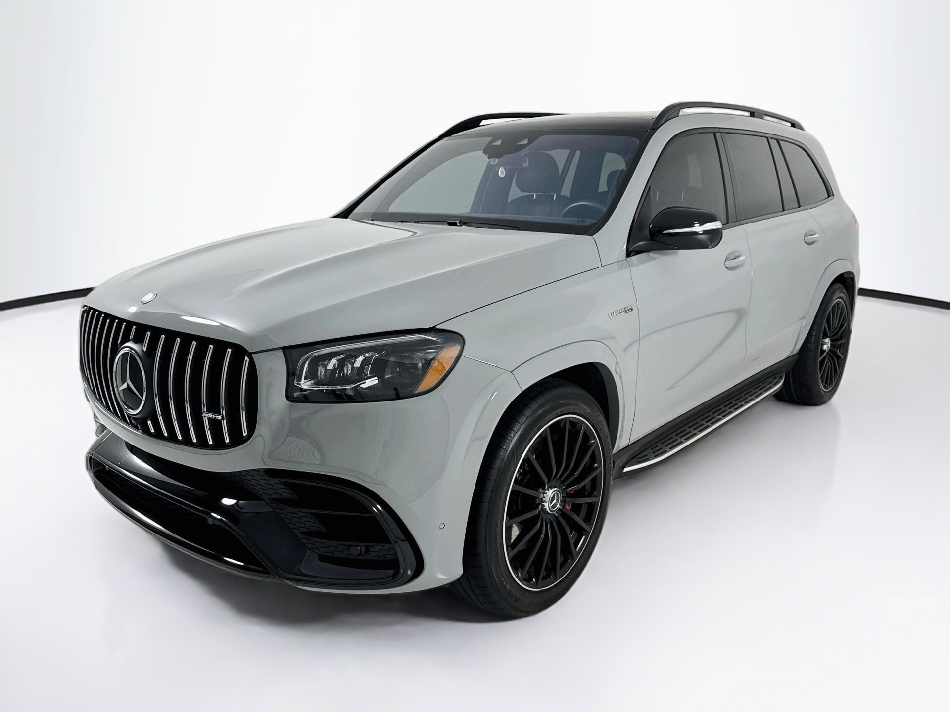 Used 2025 Mercedes-Benz GLS 63 AMG 4MATIC image 3