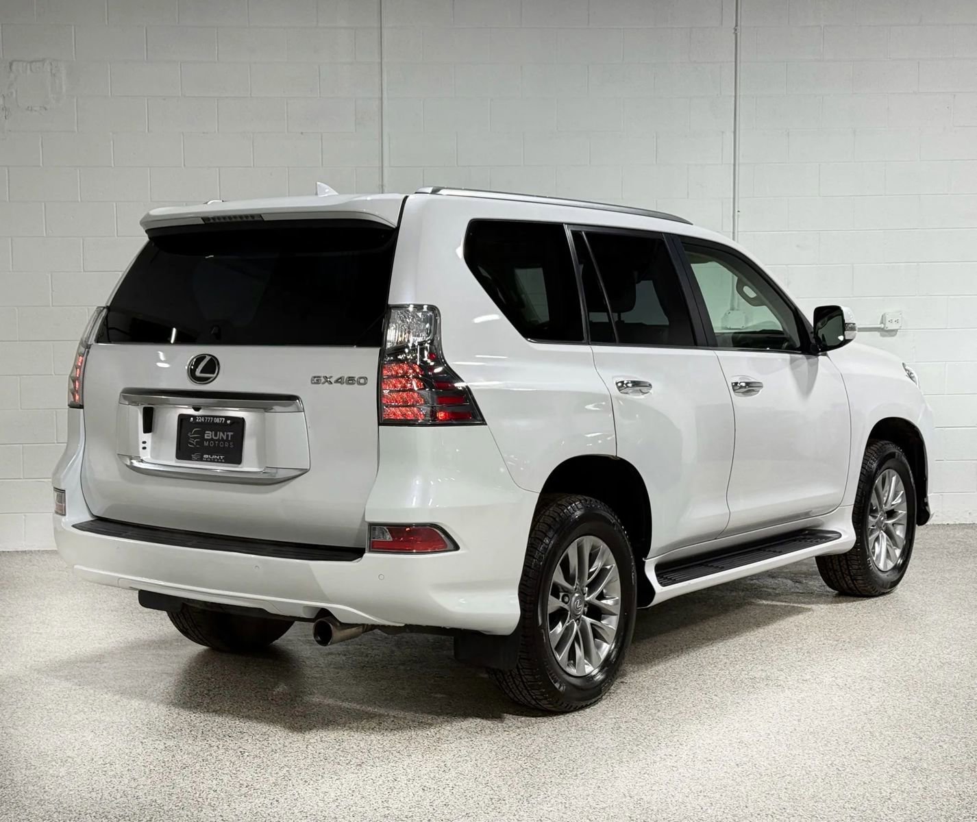 Used 2020 Lexus GX 460 Premium w/ Premium Package image 8