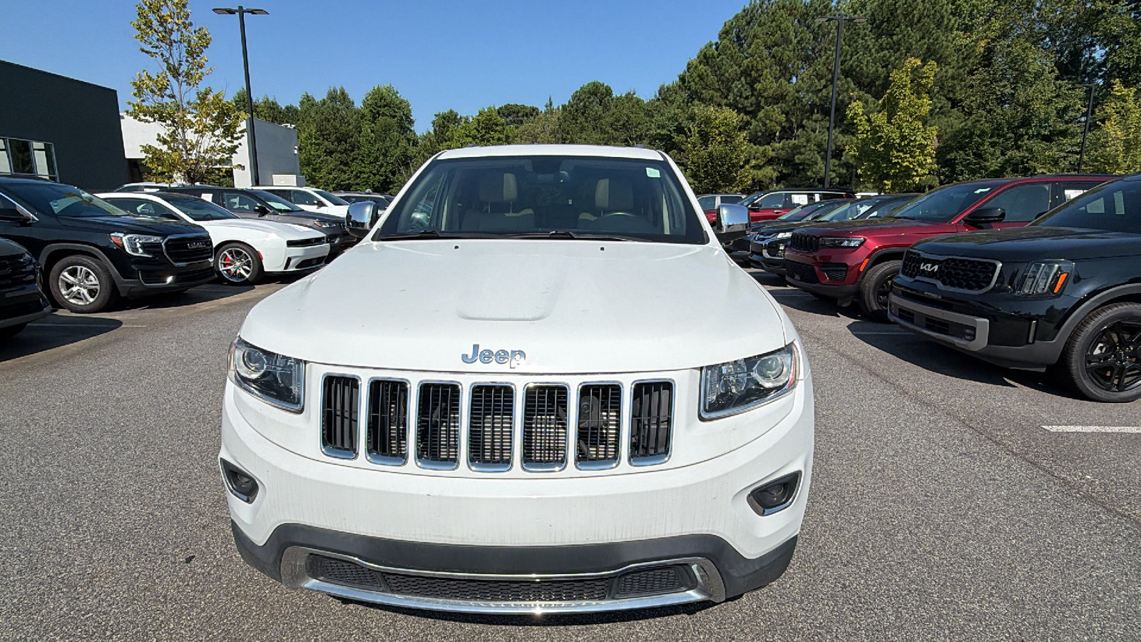 Used 2015 Jeep Grand Cherokee Limited RWD image 3