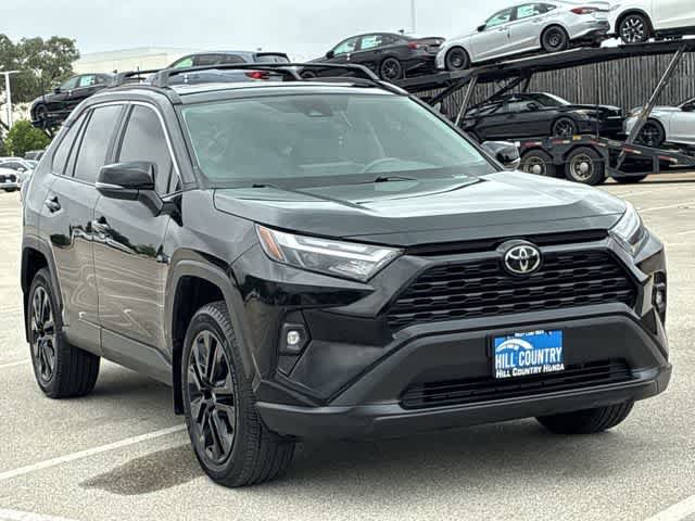 Used 2023 Toyota RAV4 XLE Premium FWD image 8
