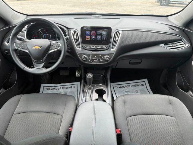 Used 2017 Chevrolet Malibu LT FWD image 25
