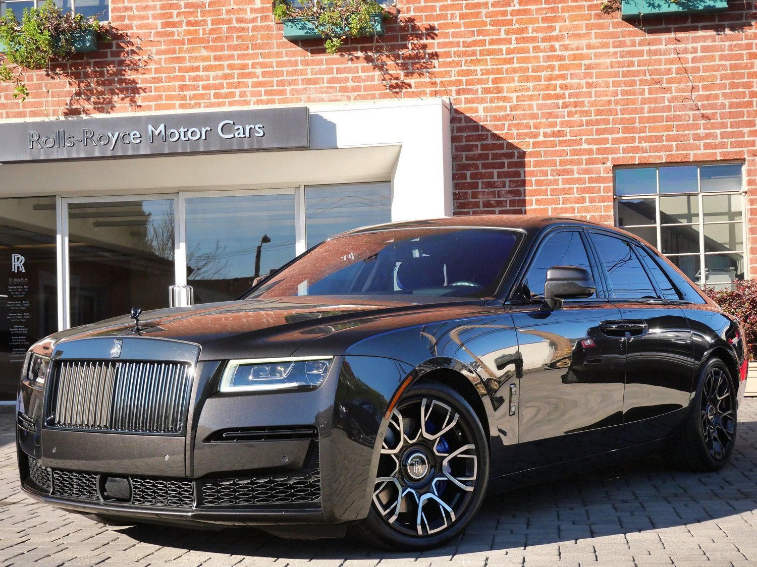 Used 2023 Rolls-Royce Ghost Black Badge w/ Black Badge Ghost Package image 1