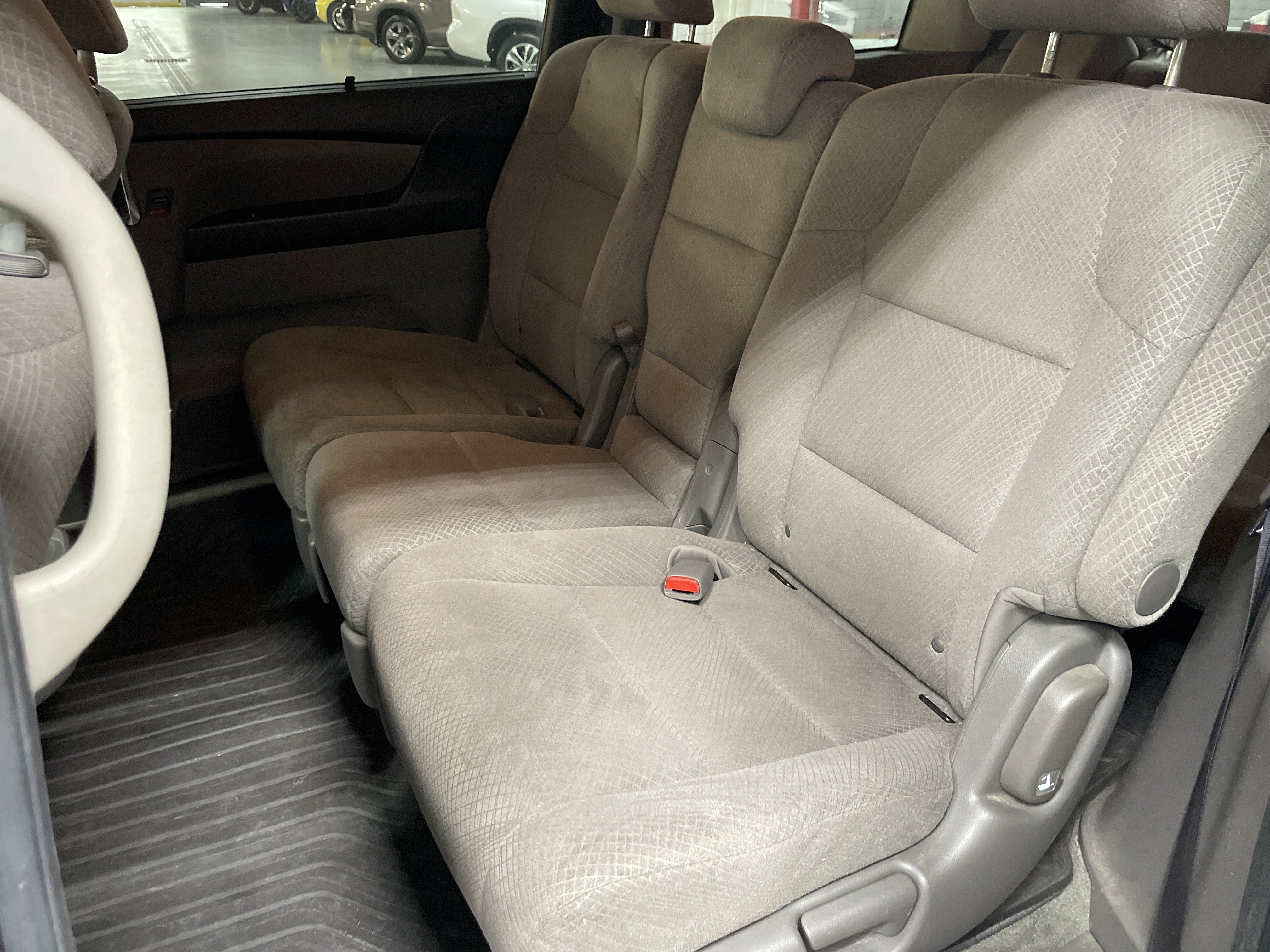 Used 2015 Honda Odyssey EX image 8