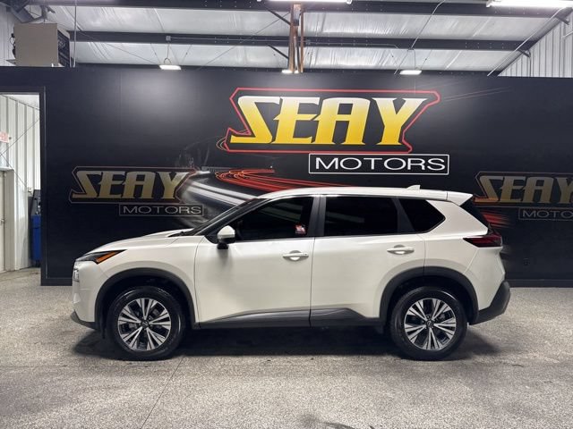 Used 2022 Nissan Rogue SV AWD/4WD image 3