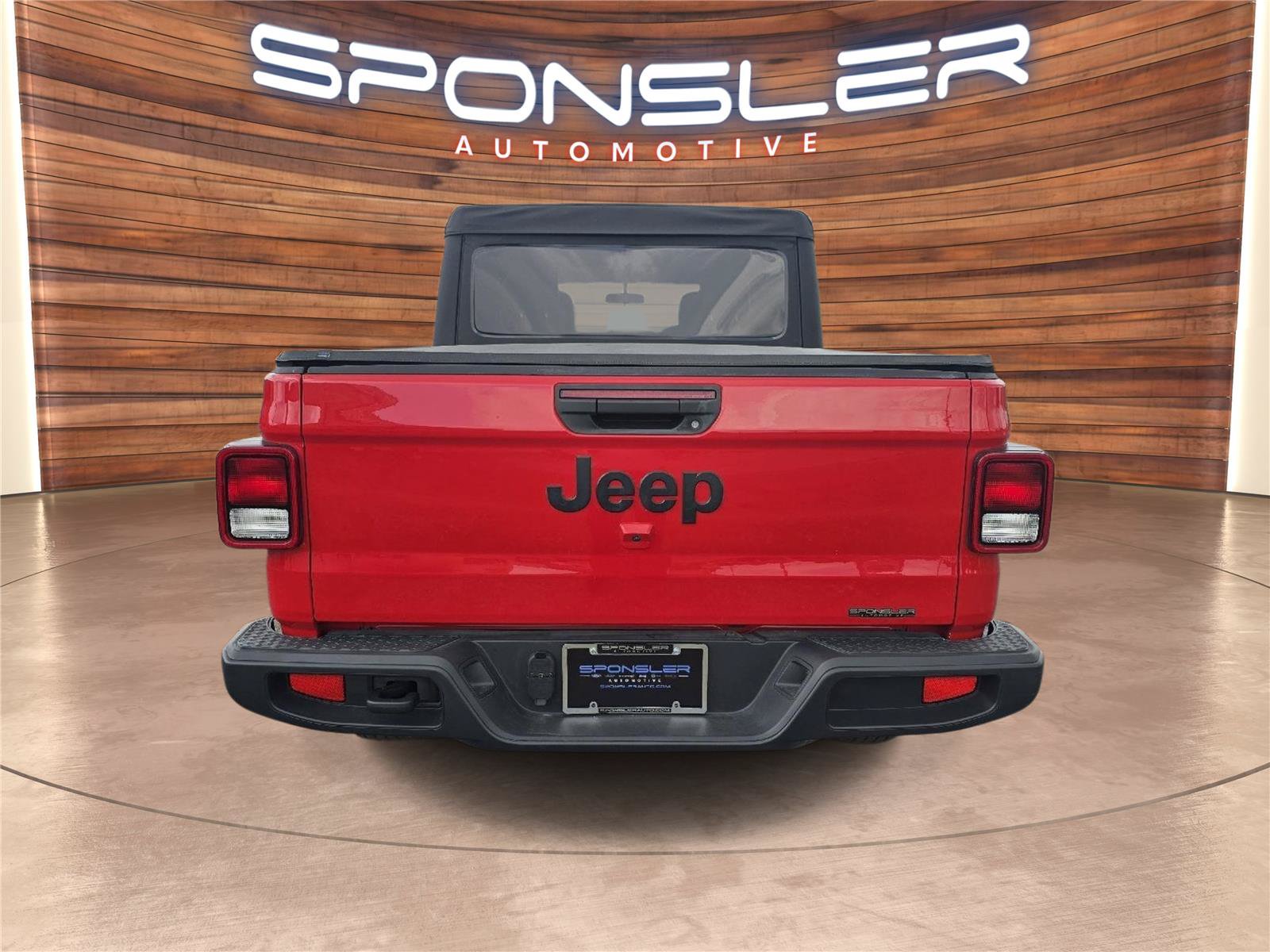 Used 2022 Jeep Gladiator Sport AWD/4WD image 6