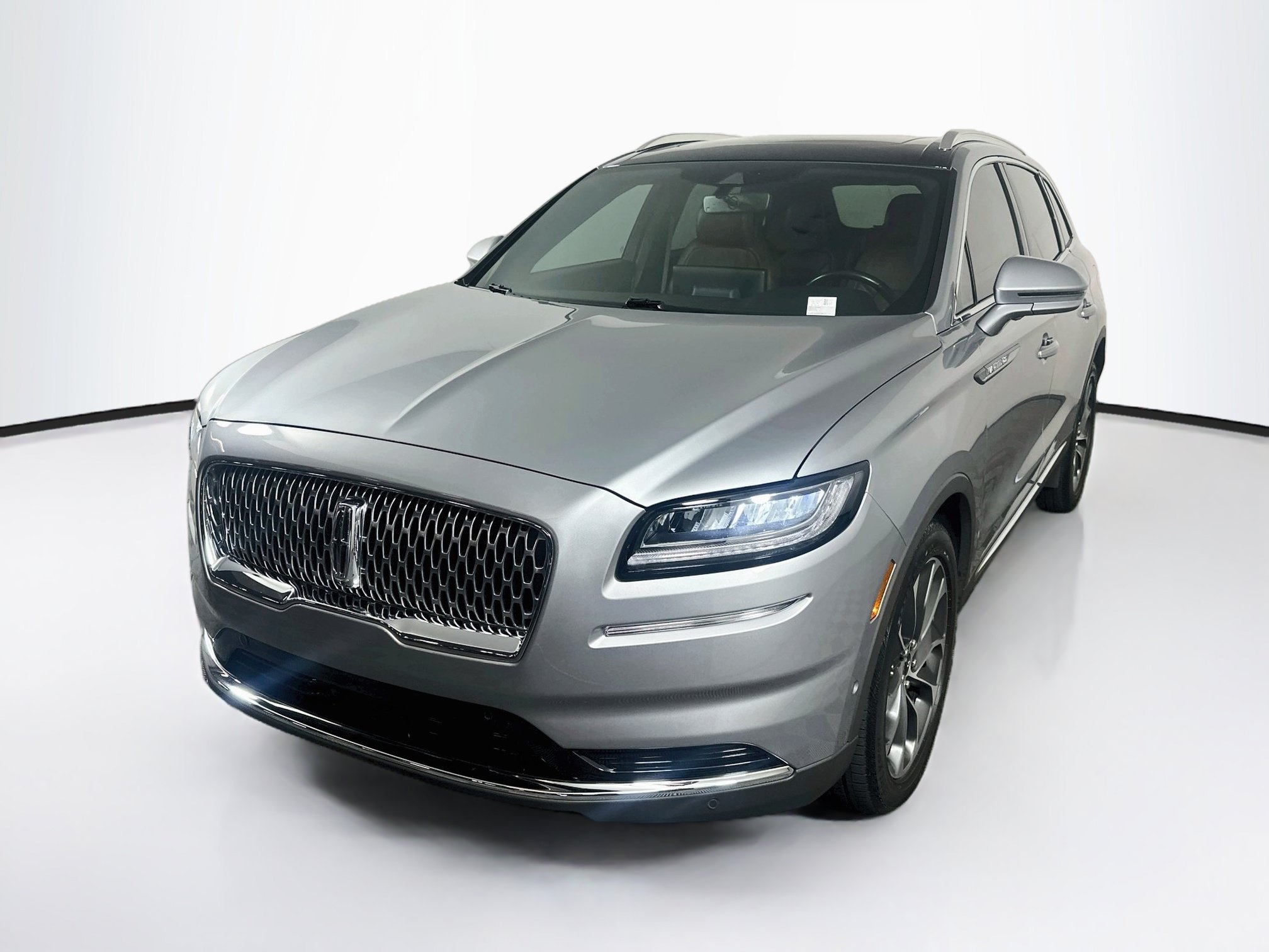 Used 2022 Lincoln Nautilus Reserve w/ Equipment Group 201A FWD image 3