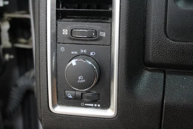 Used 2022 RAM 1500 Warlock AWD/4WD image 15