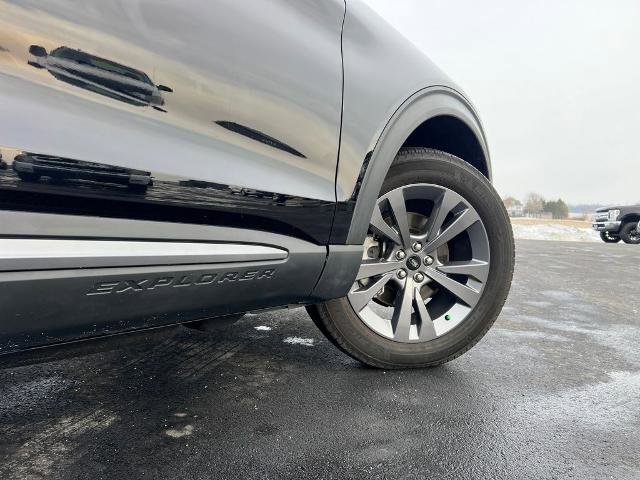 Certified 2023 Ford Explorer XLT w/ Equipment Group 202A image 37