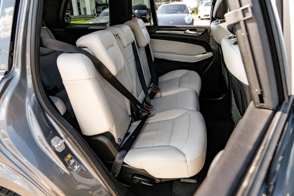 Used 2018 Mercedes-Benz GLS 550 4MATIC image 44