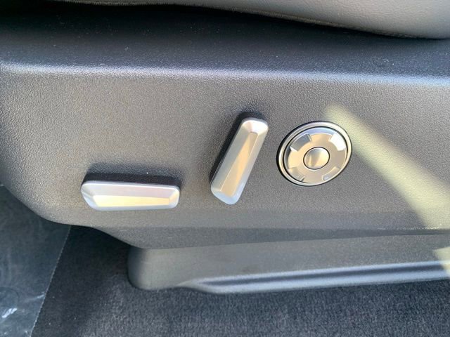 New 2026 Lincoln Navigator L Reserve w/ Jet Appearance Package image 16