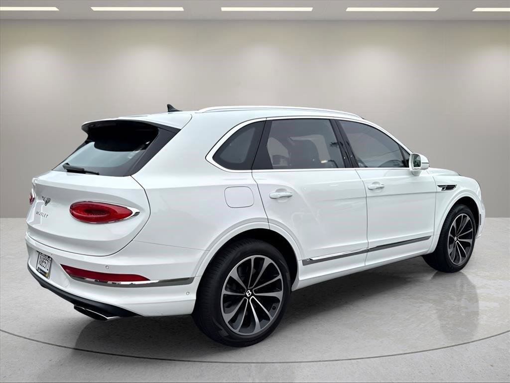 Used 2023 Bentley Bentayga AWD/4WD image 5