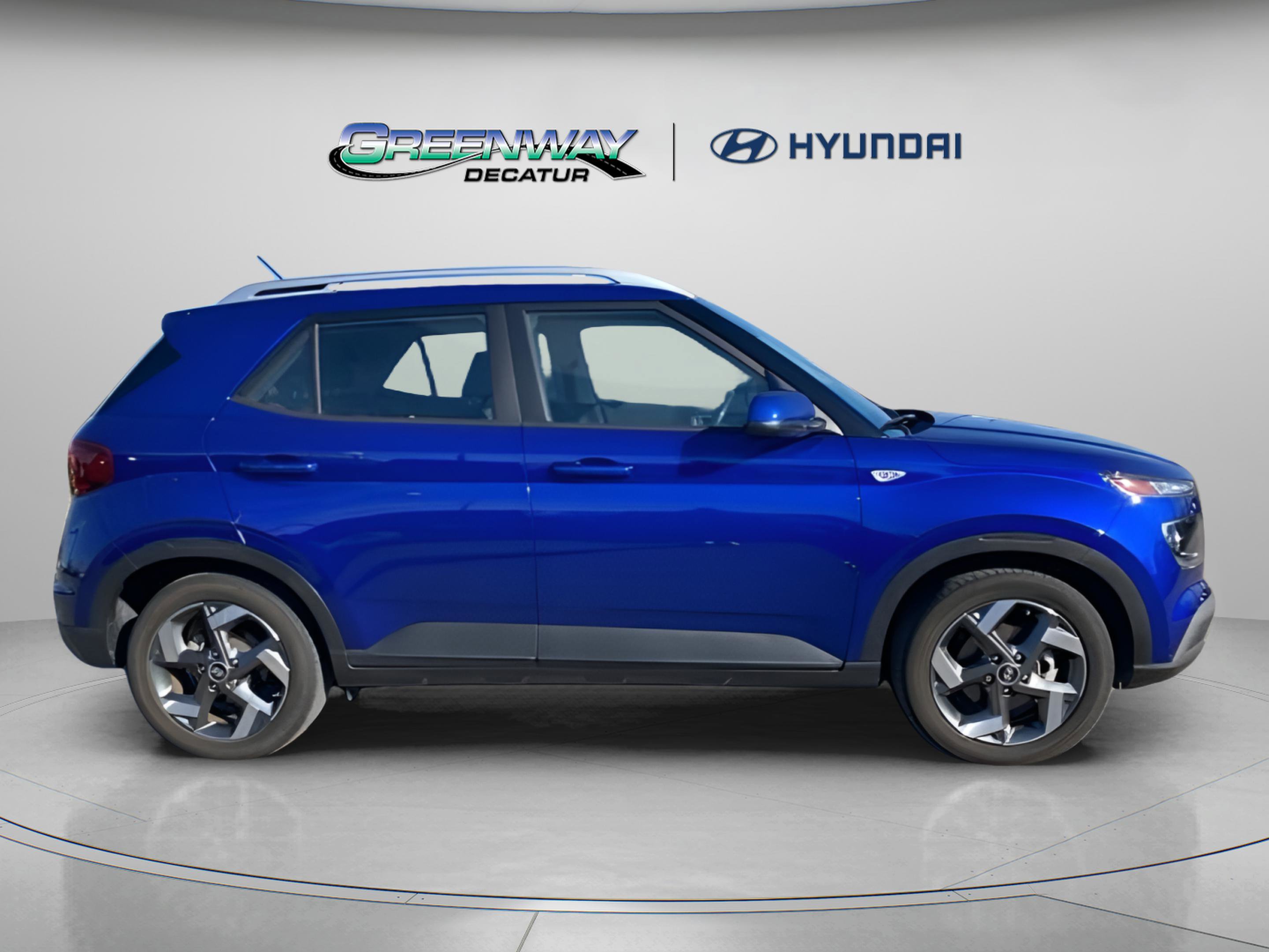 Used 2023 Hyundai Venue SEL image 8