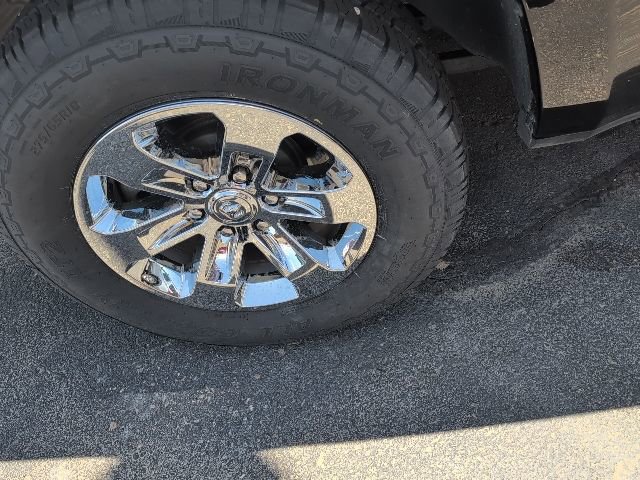 Used 2024 RAM 1500 Laramie image 14