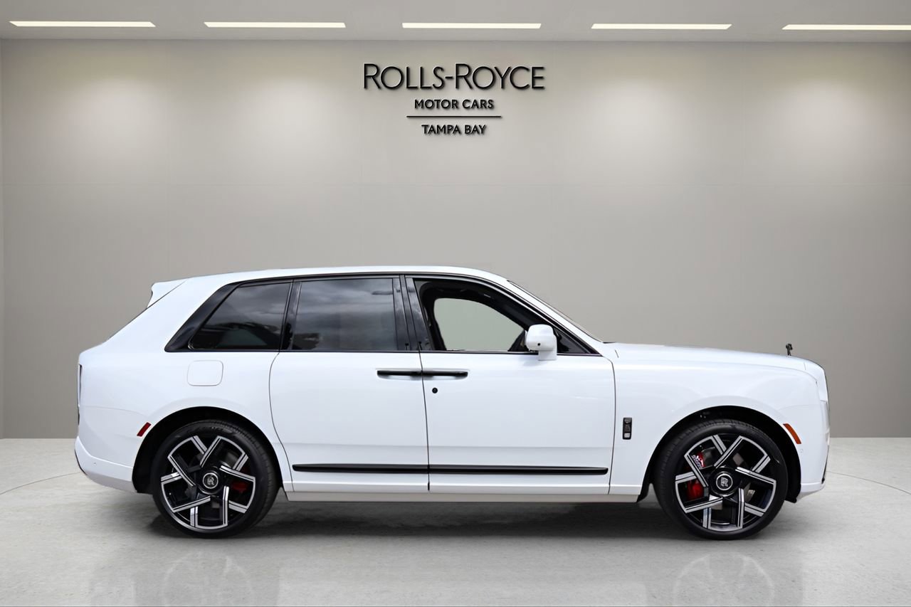 New 2026 Rolls-Royce Cullinan Black Badge AWD/4WD image 6