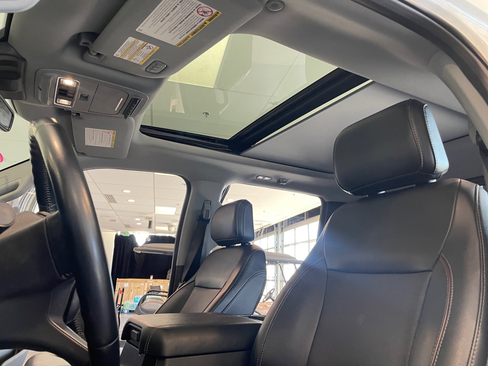 Used 2023 Ford F350 Lariat w/ Sport Appearance Package AWD/4WD image 25