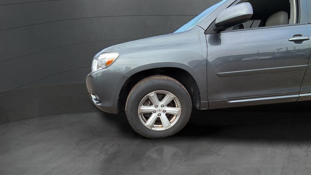 Used 2010 Toyota Highlander 4WD image 16