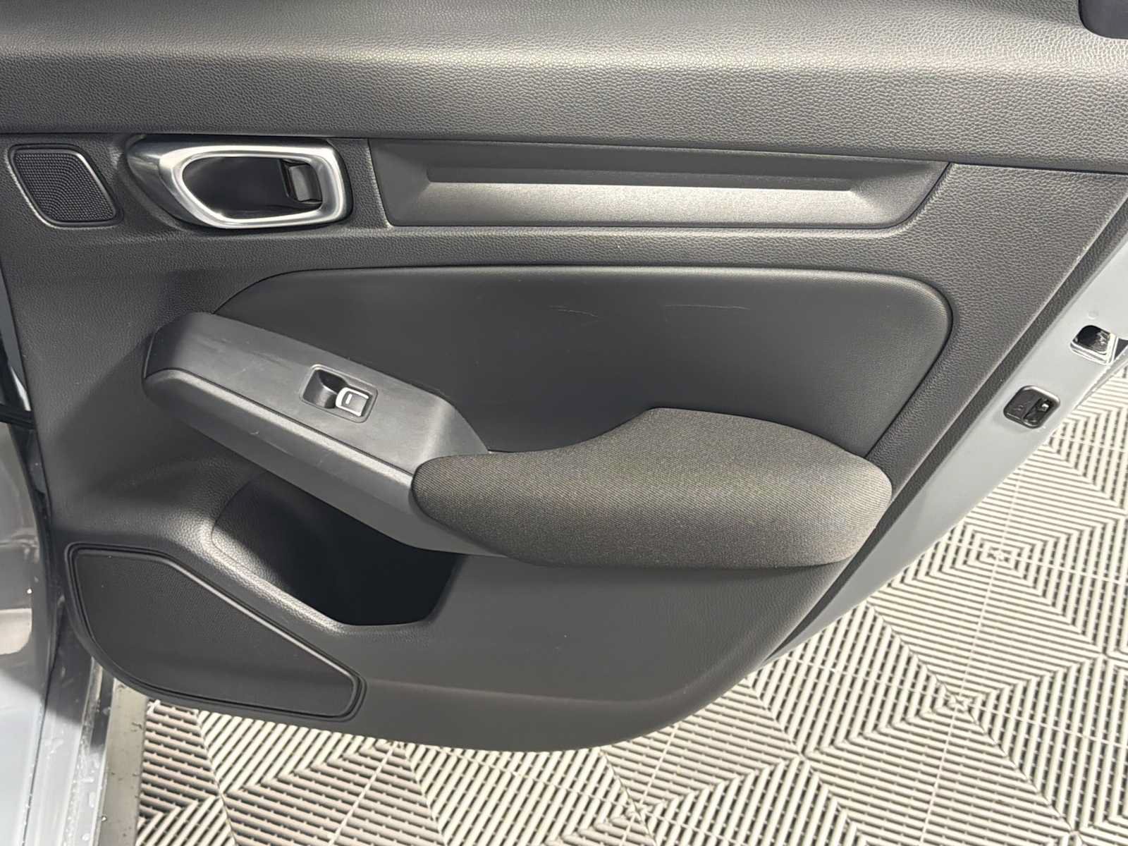 Used 2025 Honda Civic Sport image 16